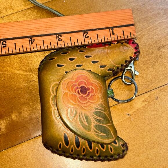 Handmade tooled Leather Chicken Coin Purse 3D Animal Design Hawaii - Picture 7 of 8